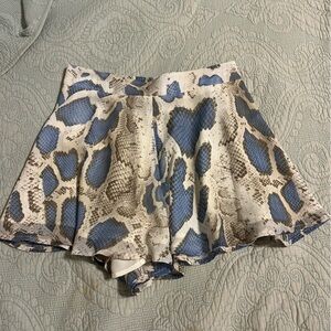 Boutique shorts size medium